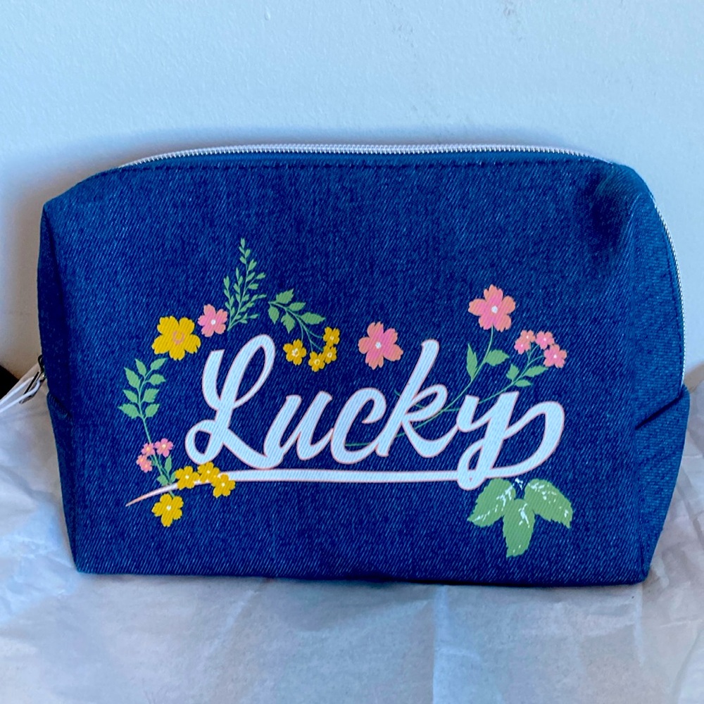 BNWT Lucky Brand Multi-functional Travle Wedge Pouch